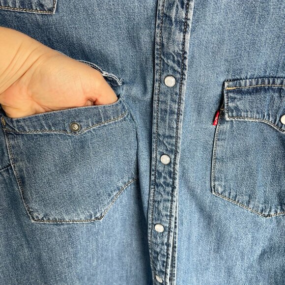 LEVI'S Essential Western Shirt Denim Medium Wash Button Down Women's 2X - Picture 4 of 15
